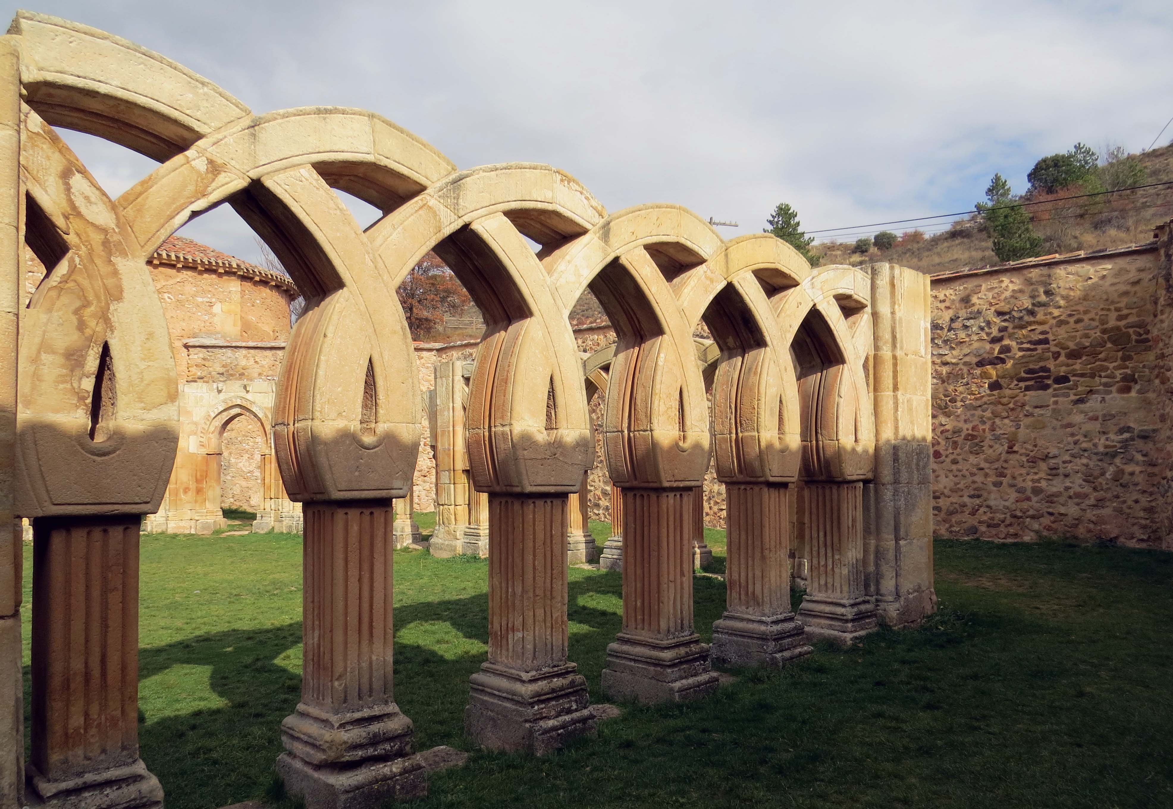 claustro-san-juan-de-duero-2